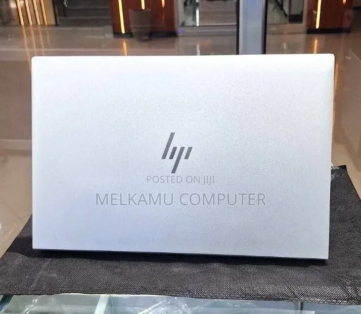 New Laptop HP EliteBook 840 G7 8GB Intel Core i5 SSD 512GB