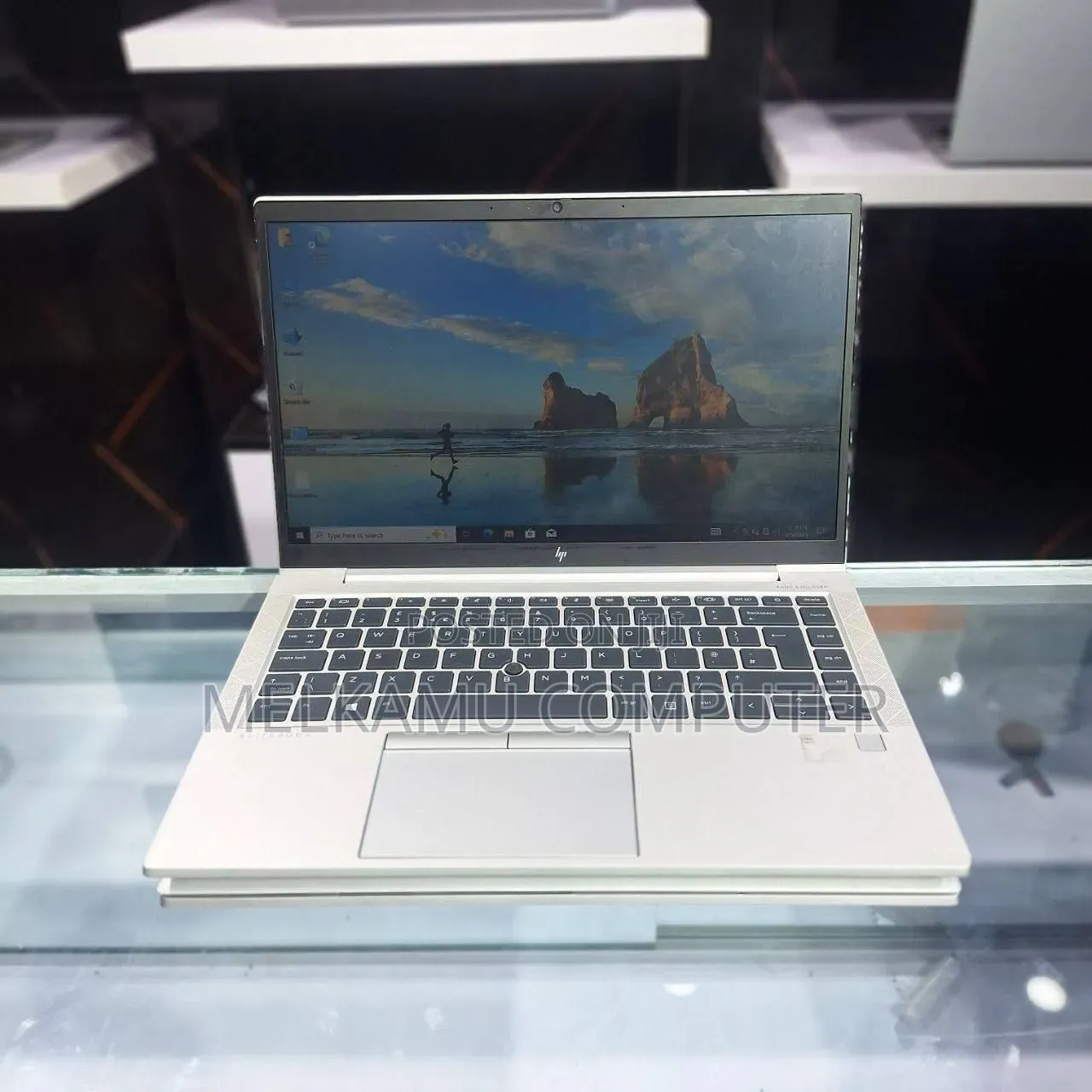 New Laptop HP EliteBook 840 G7 8GB Intel Core i5 SSD 512GB