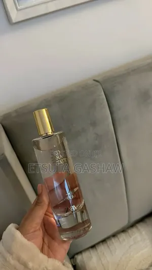 Zara Decade Temptation