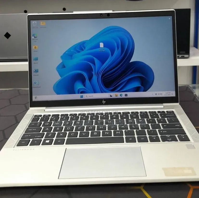 New Laptop HP EliteBook 840 G8 16GB Intel Core i7 SSD 512GB