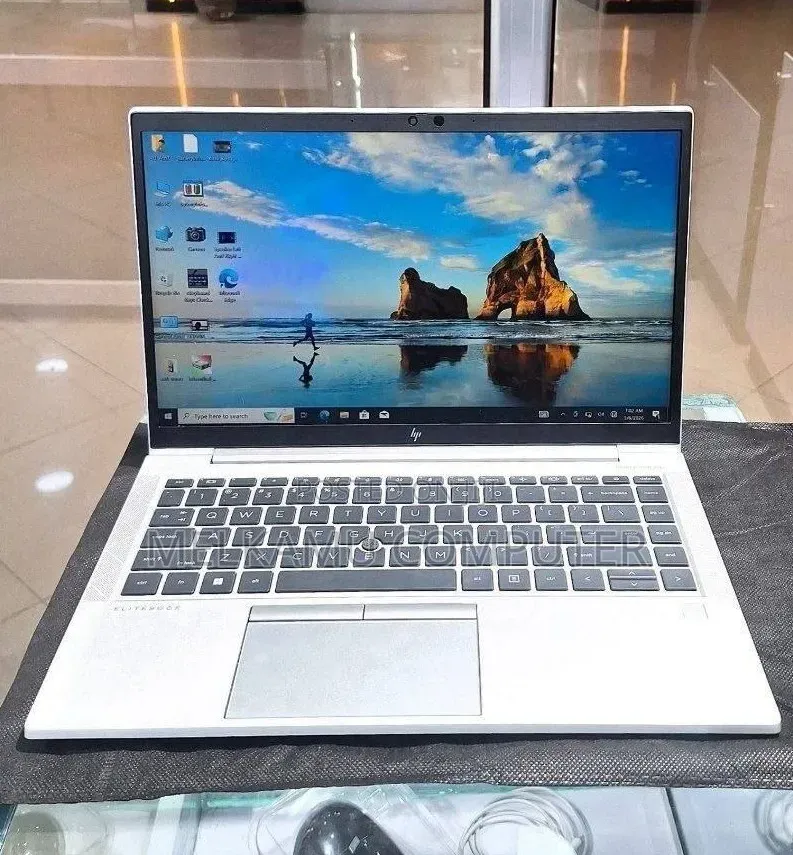 New Laptop HP EliteBook 840 G8 16GB Intel Core i7 SSD 512GB