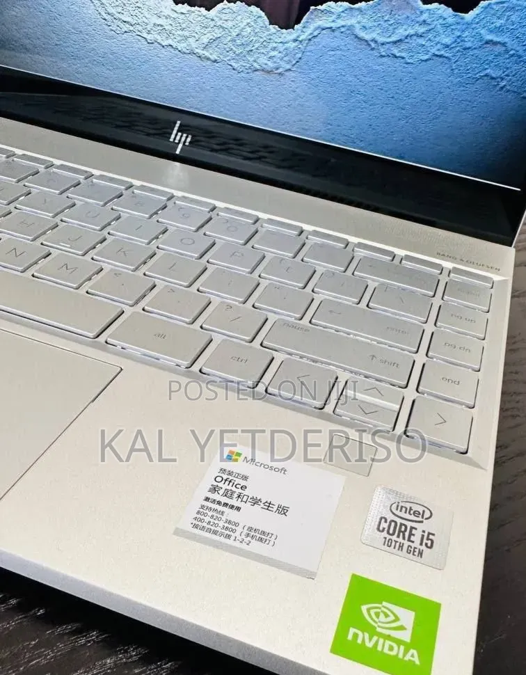 New Laptop HP Envy 13 8GB Intel Core i5 SSD 512GB