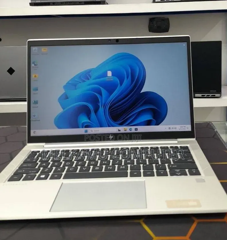 New Laptop HP EliteBook 840 G8 16GB Intel Core i7 SSD 512GB