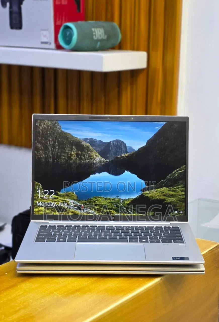 New Laptop HP EliteBook 840 G11 16GB Intel Core Ultra 7 SSD 512GB