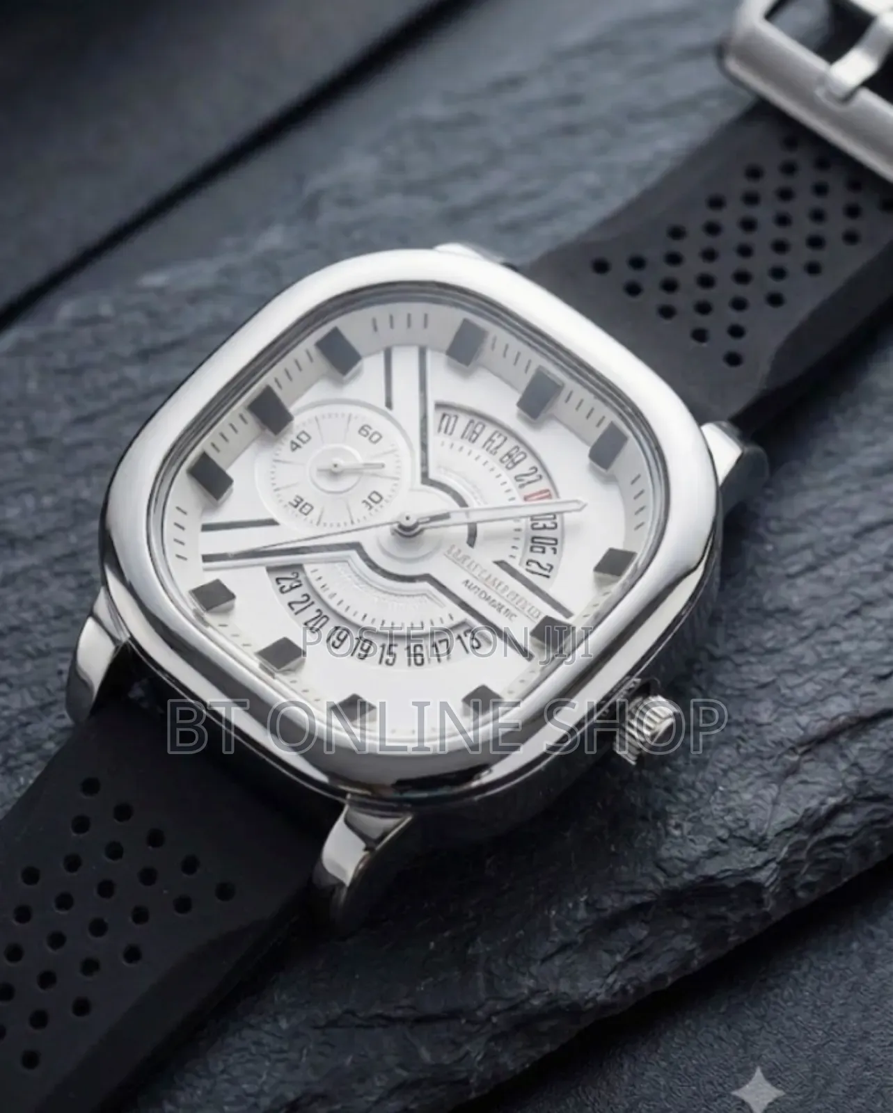 Lee Cooper Is a Renowned Watch