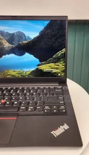 New Laptop Lenovo ThinkPad E14 Gen 4 16GB Intel Core i7 SSD 512GB