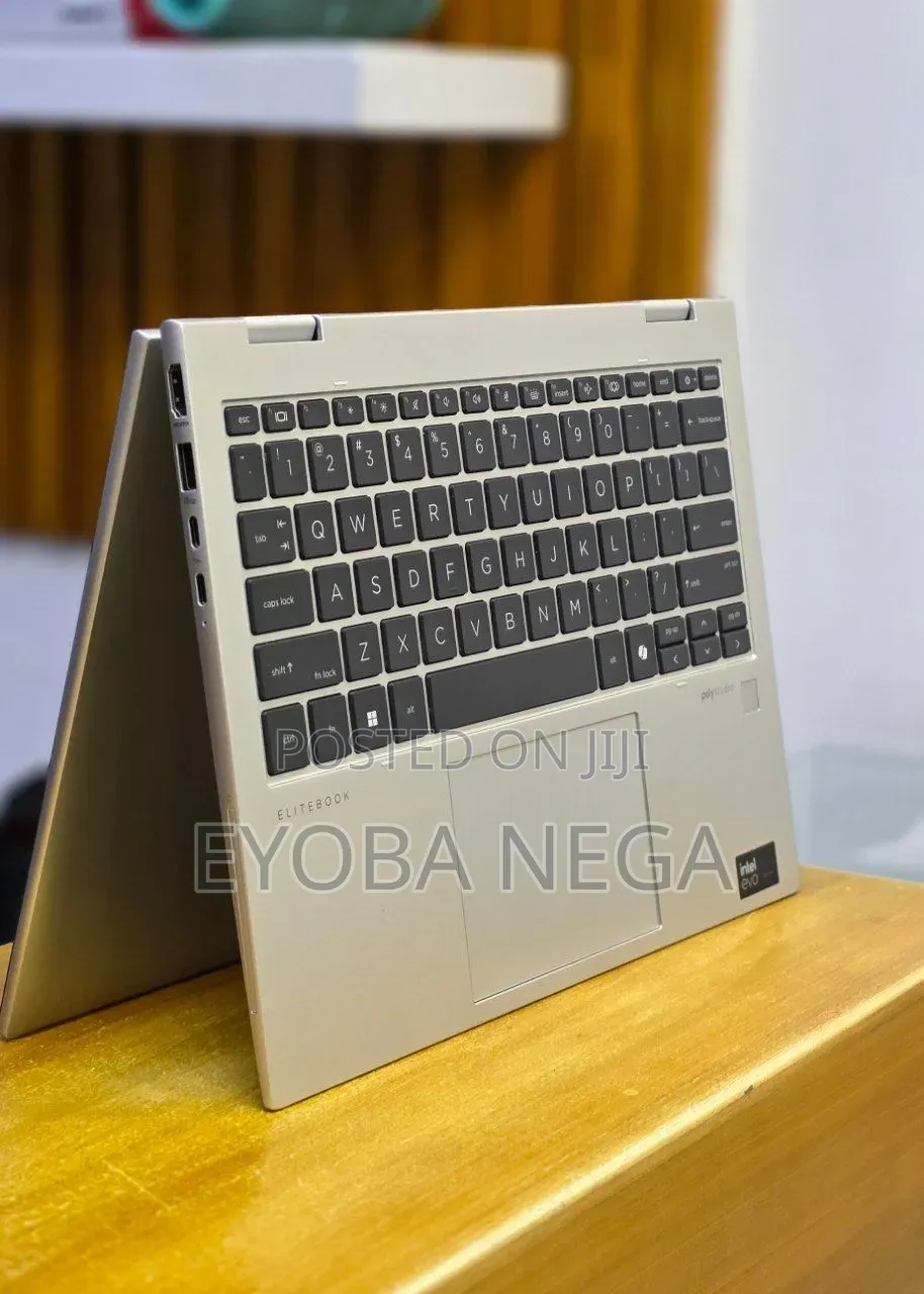 New Laptop HP EliteBook X360 1030 16GB Intel Core Ultra 7 SSD 512GB