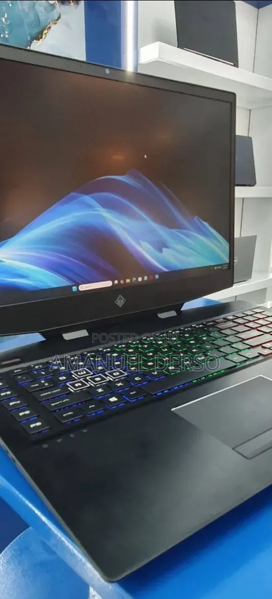 New Laptop HP Omen 17 16GB Intel Core i7 SSD 512GB
