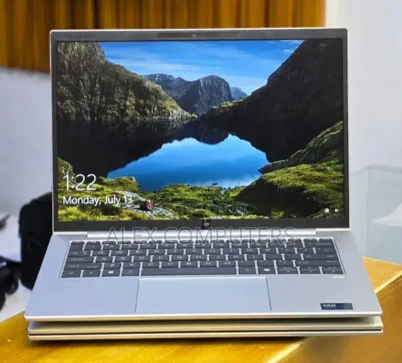 New Laptop HP EliteBook 840 G11 16GB Intel Core Ultra 7 SSD 512GB