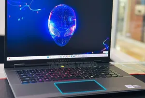 New Laptop Alienware M16 R2 16GB Intel Core Ultra 9 SSD 1T
