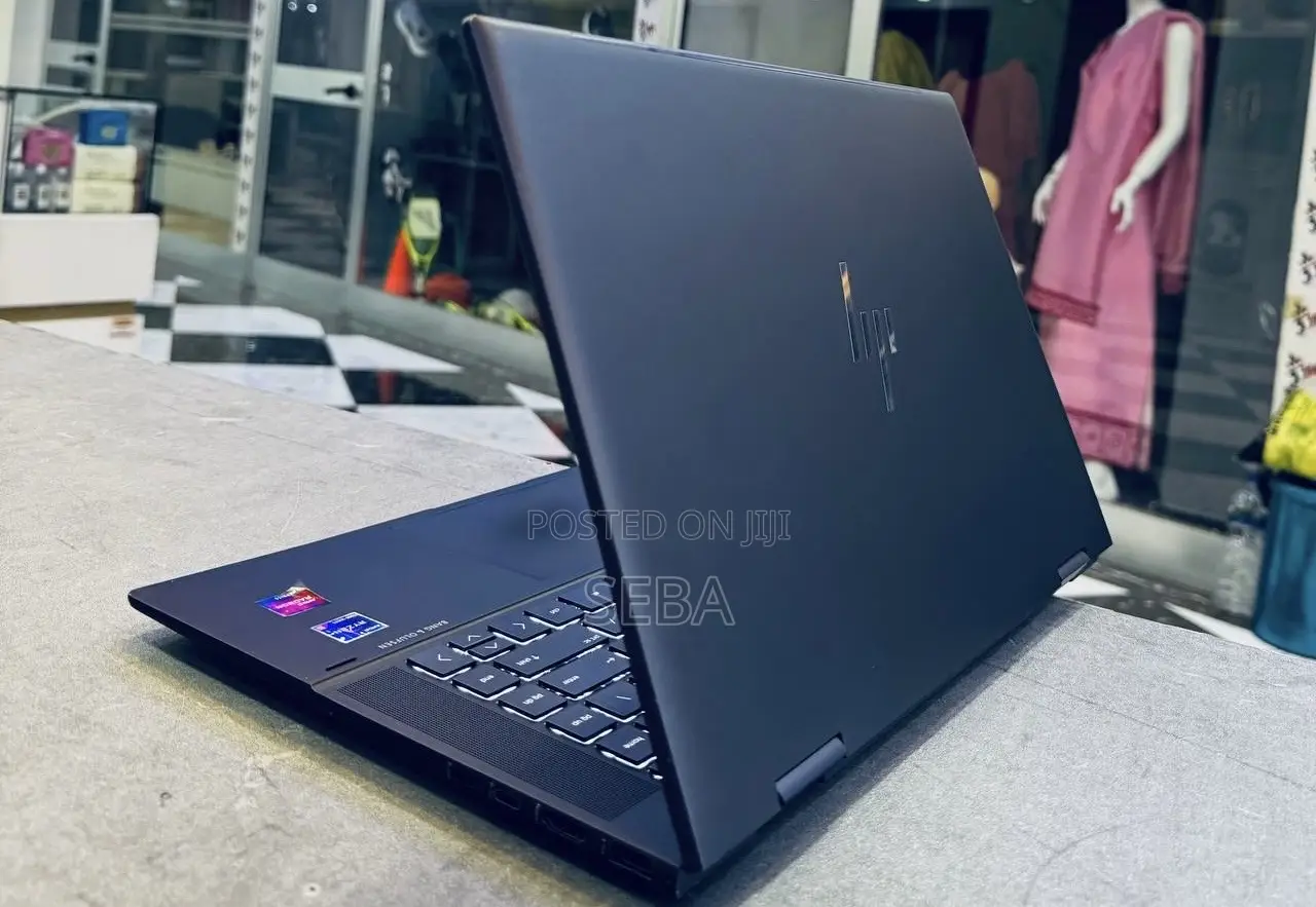 Laptop HP Envy x360 32GB AMD Ryzen 5 SSD 1T