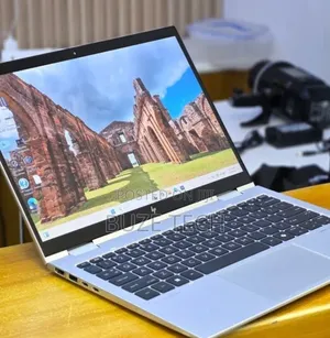 New Laptop HP Elitebook 830 G11 16GB Intel Core Ultra 7 SSD 512GB