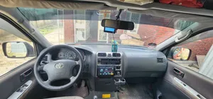 Toyota HiAce 2009 Red