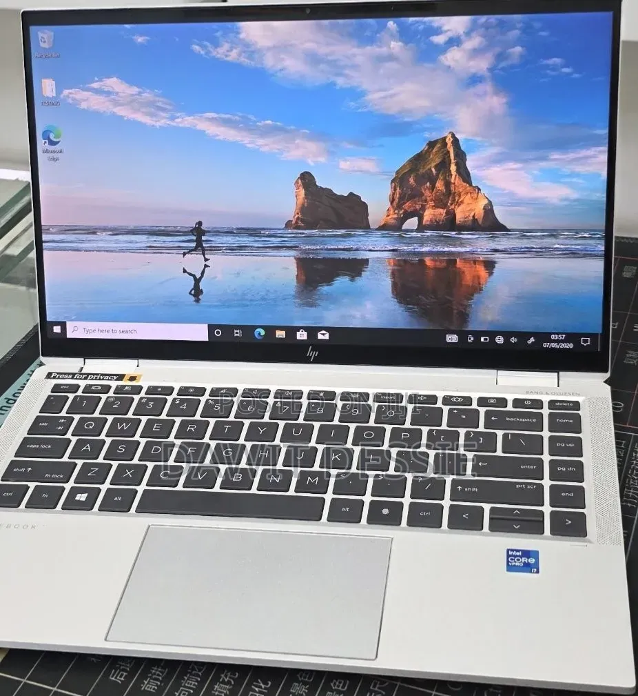 New Laptop HP EliteBook x360 1040 G7 16GB Intel Core i7 SSD 512GB