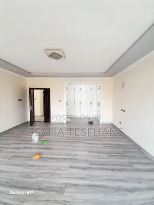 5bdrm House in House, Bole for rent