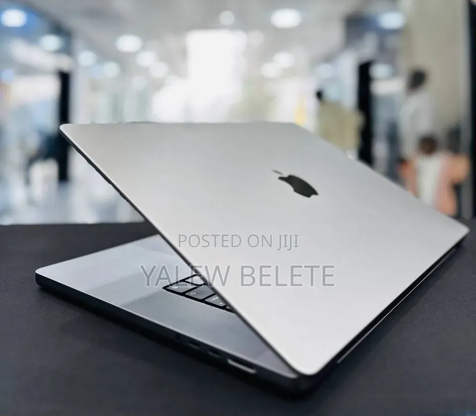 New Laptop Apple MacBook Pro 2021 M1 16GB Apple M1 Pro SSD 512GB