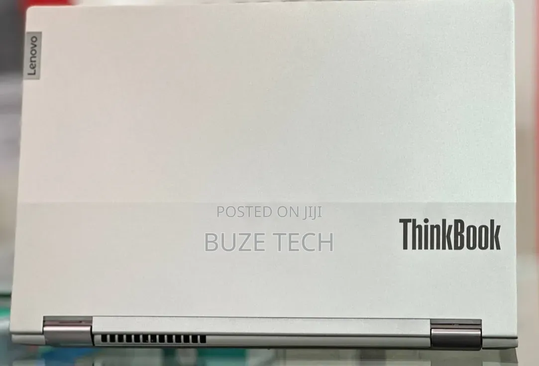 New Laptop Lenovo 8GB Intel Core i5 SSD 512GB