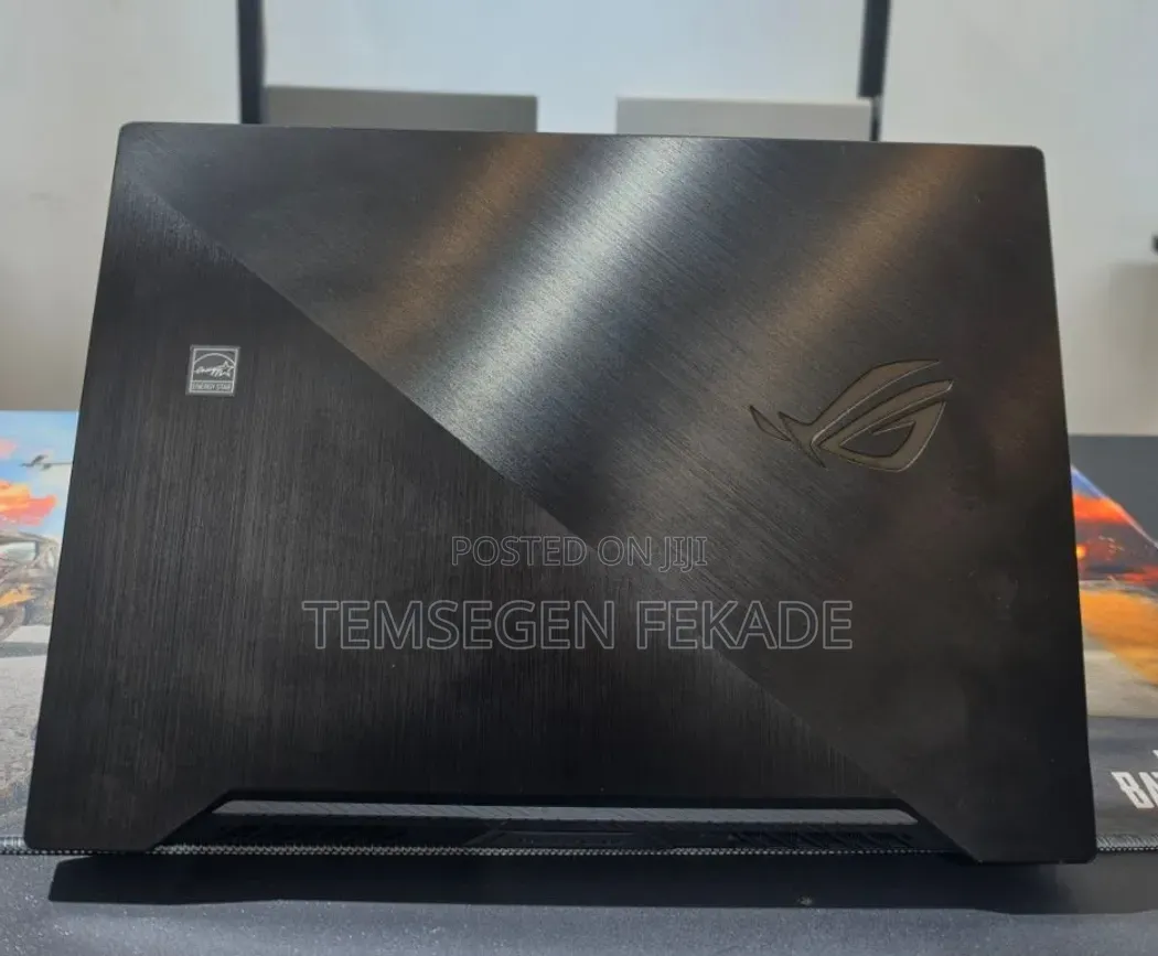 New Laptop Asus ROG Zephyrus Duo 16 16GB AMD Ryzen 7 SSD 512GB