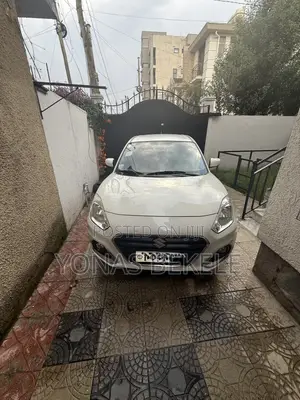 Suzuki Dzire 2022 White