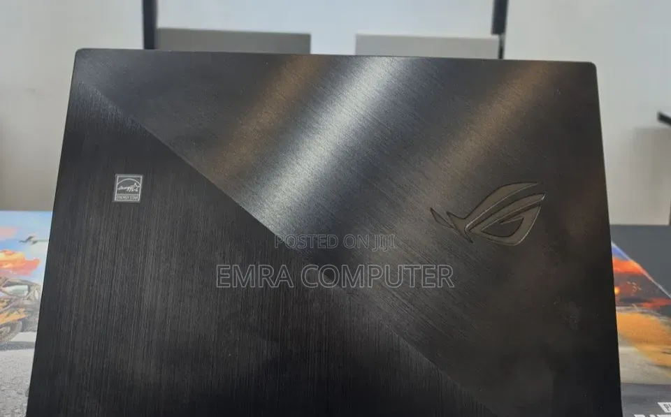 New Laptop Asus 16GB AMD Ryzen 7 SSD 512GB