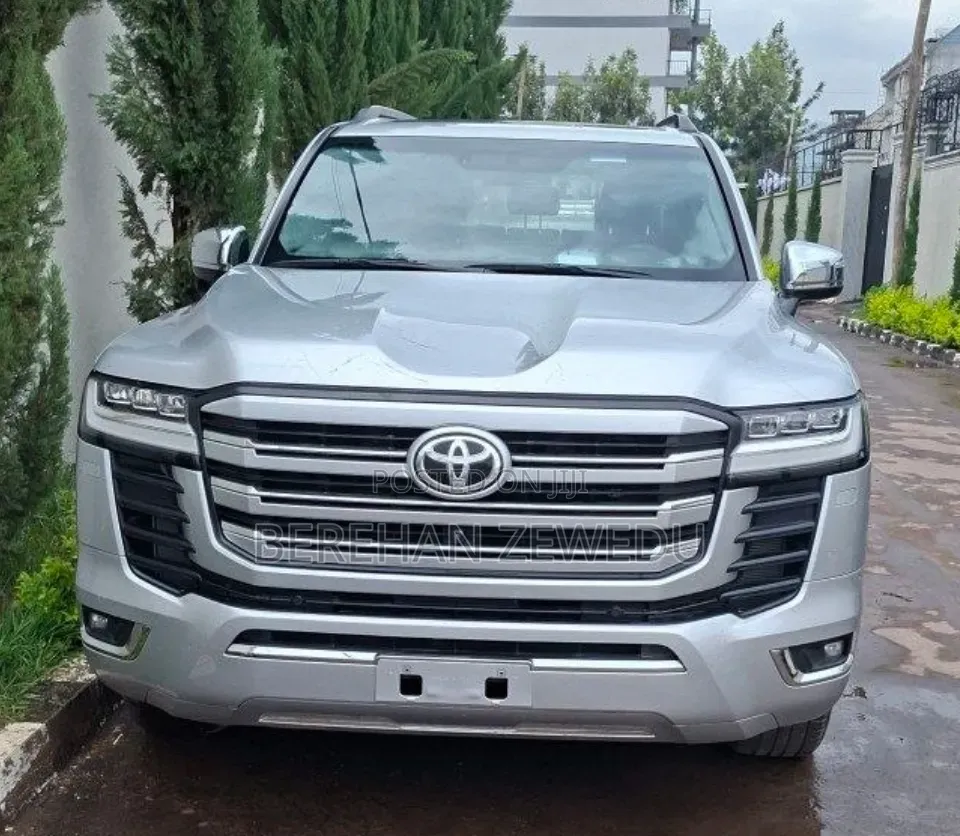 New Toyota Land Cruiser 2024 Black