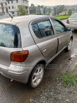 Toyota Yaris 2003 Gray