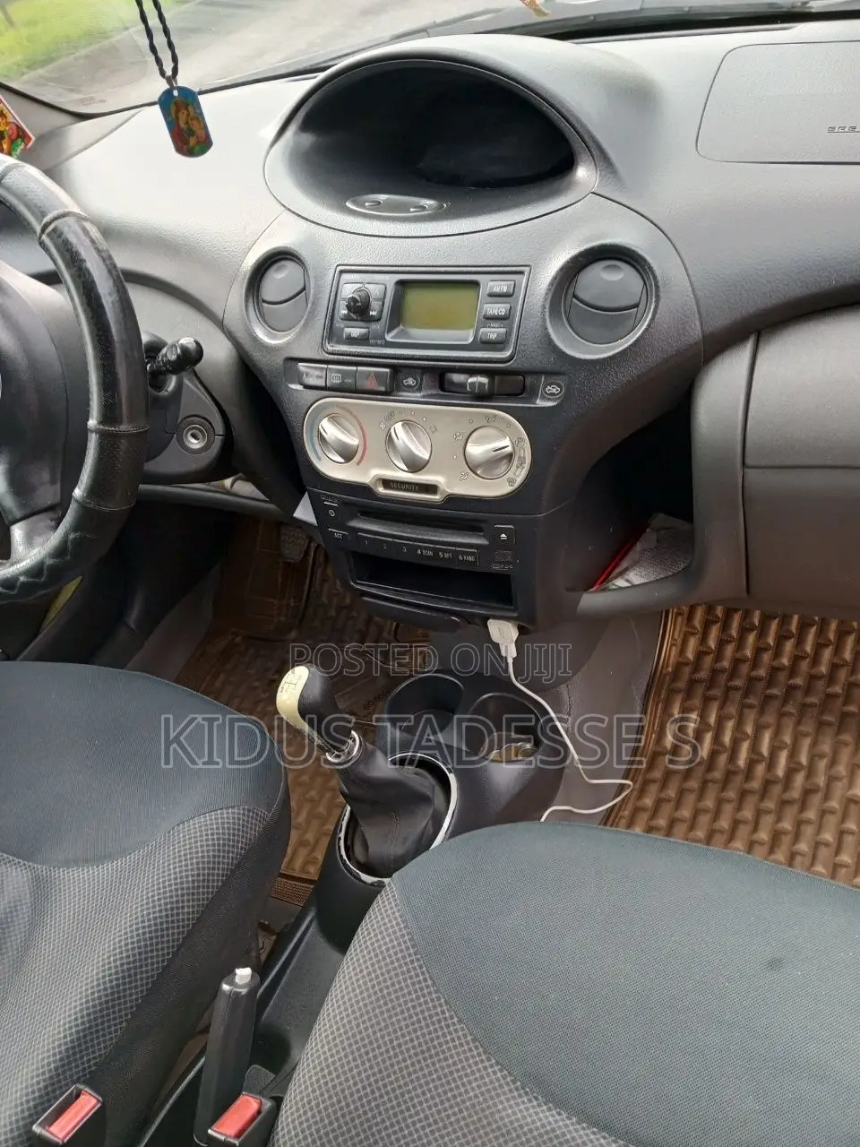 Toyota Yaris 2003 Gray