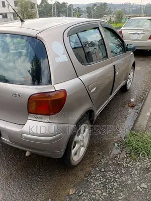 Toyota Yaris 2003 Gray