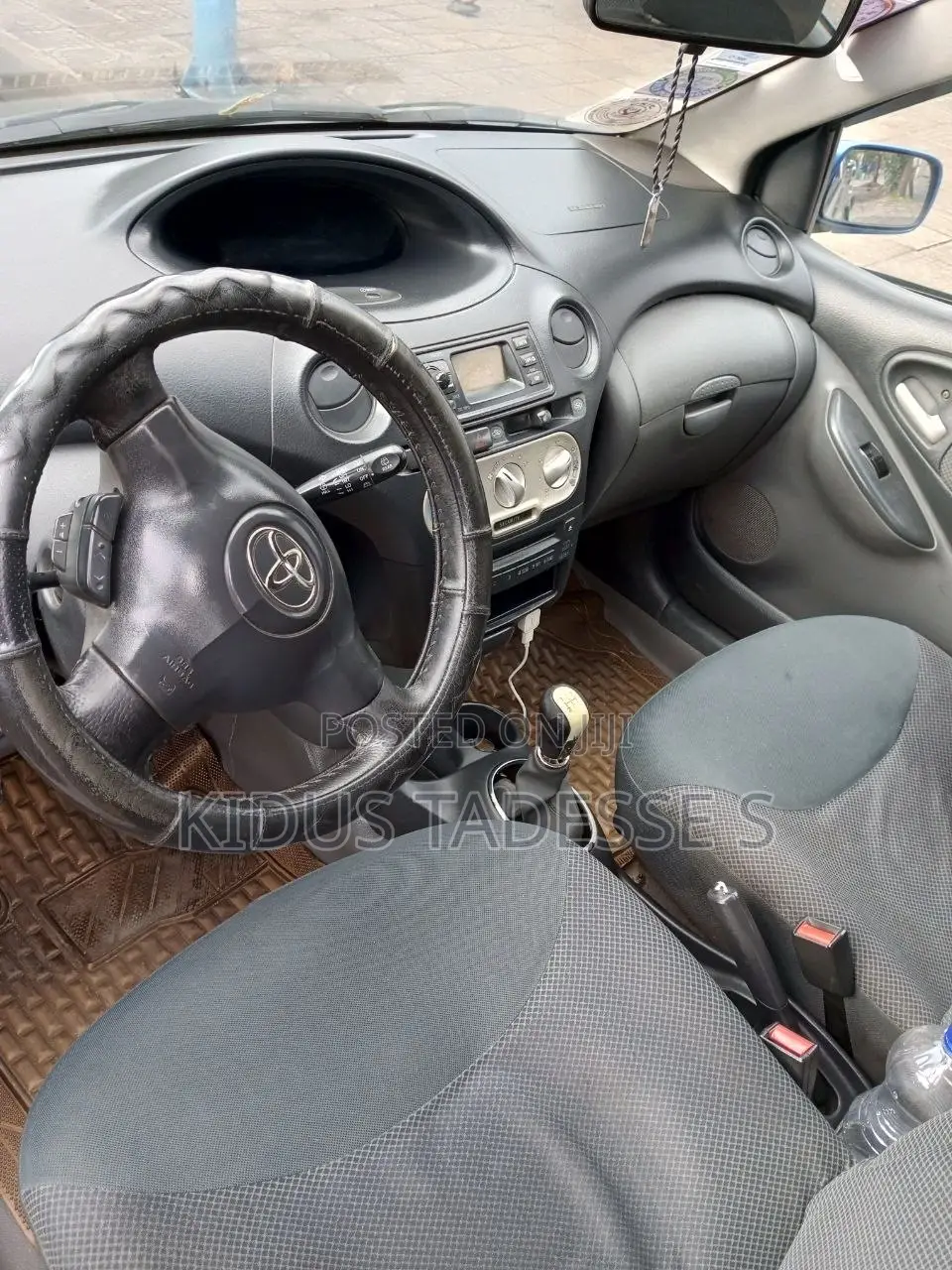 Toyota Yaris 2003 Gray