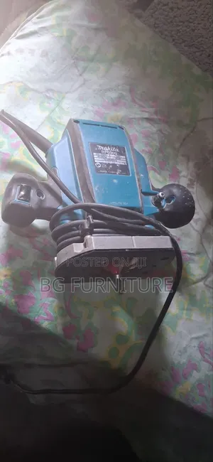 Makita Roter With Blades
