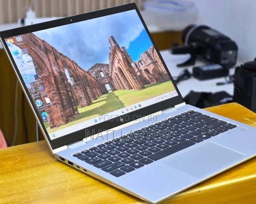 New Laptop HP Elitebook 830 G11 16GB Intel Core Ultra 7 SSD 512GB
