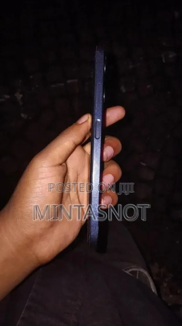 Infinix Hot 30i 128 GB Black