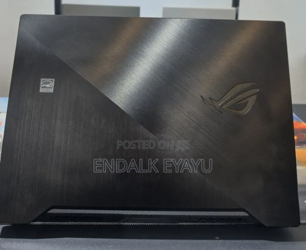 New Laptop Asus ROG Zephyrus Duo 16 16GB AMD Ryzen 7 SSD 512GB