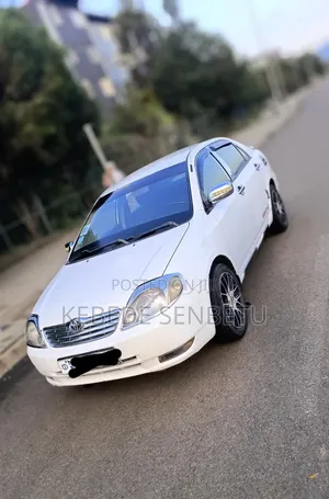 Toyota Corolla 2003 White