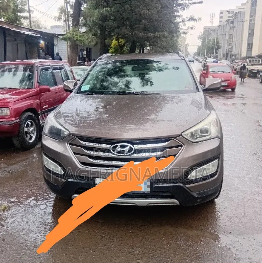 Hyundai Santa Fe 2013 Gray
