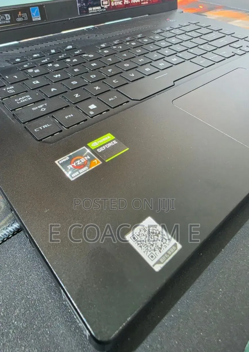 New Laptop Asus 16GB AMD Ryzen 7 SSD 512GB