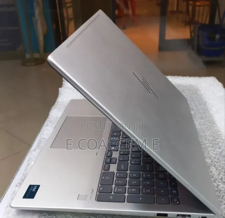 New Laptop HP 655 16GB Intel Core Ultra 7 SSD 512GB