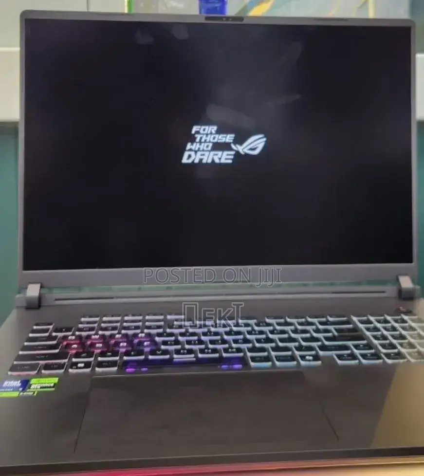 New Laptop Asus ROG Strix G18 32GB Intel Core Ultra 9 SSD 2T
