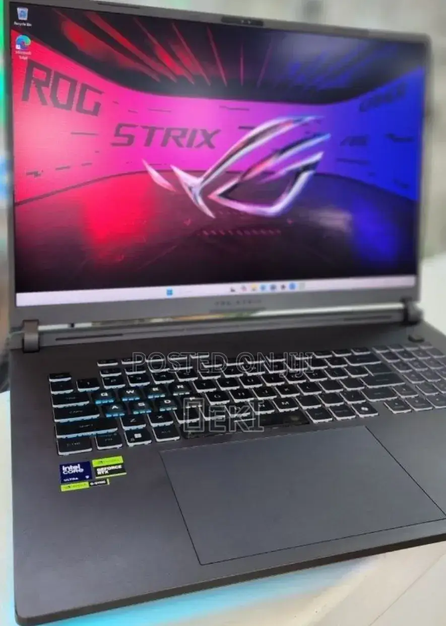 New Laptop Asus ROG Strix G18 32GB Intel Core Ultra 9 SSD 2T