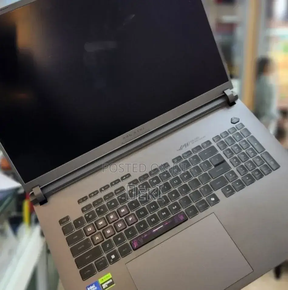 New Laptop Asus ROG Strix G18 32GB Intel Core Ultra 9 SSD 2T