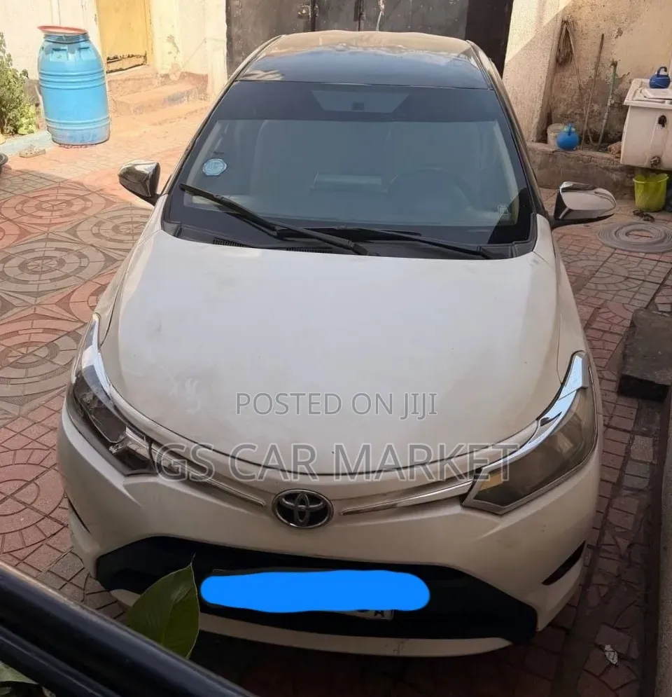 Toyota Yaris 2014 White
