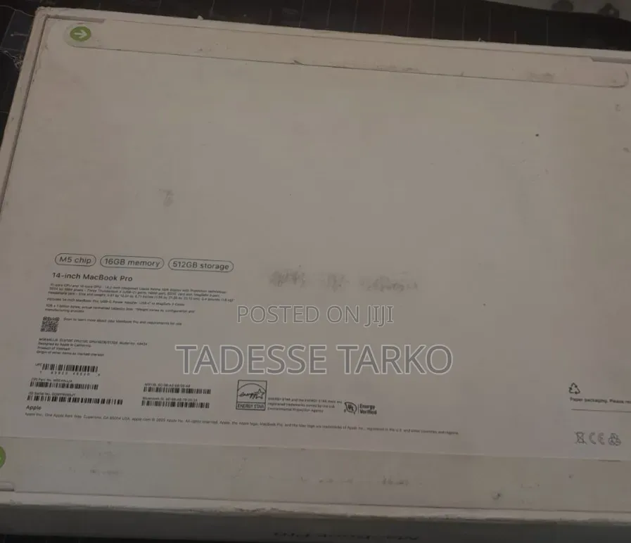 New Laptop Apple MacBook Pro 2025 M5 16GB Apple M5 Pro SSD 512GB
