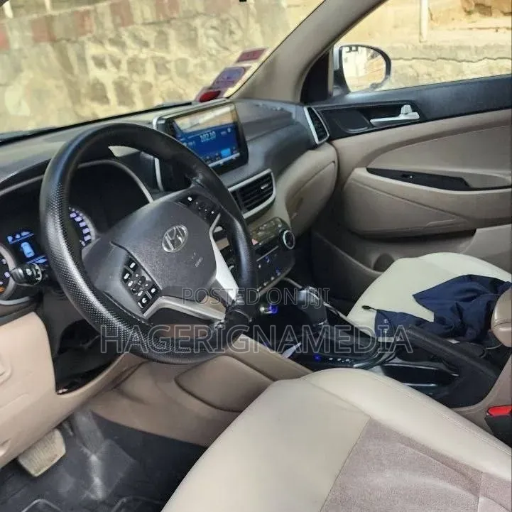 Mitsubishi Airtrek 135 kW FWD 2023 Ivory