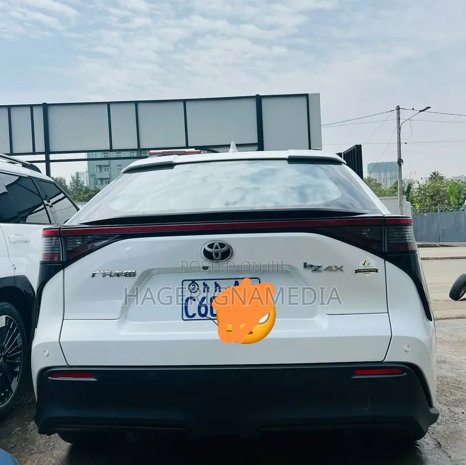 Toyota bZ4X 2022 White
