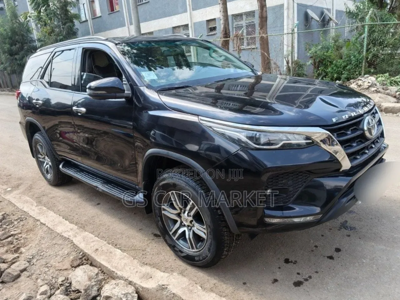 Toyota Fortuner 2022 Black