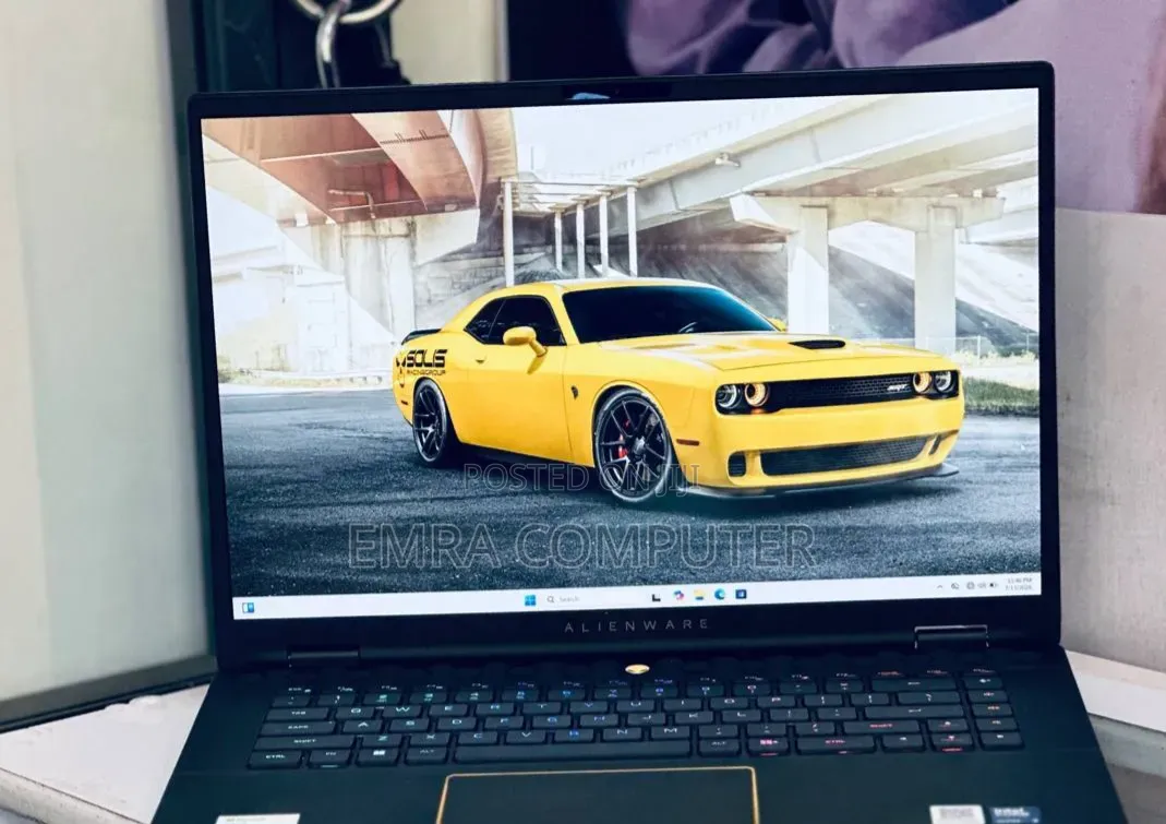 New Laptop Dell 16GB Intel Core Ultra 9 SSD 1T