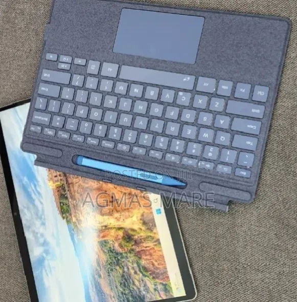 New Laptop Microsoft Surface Pro 9 16GB Intel Core i7 SSD 512GB