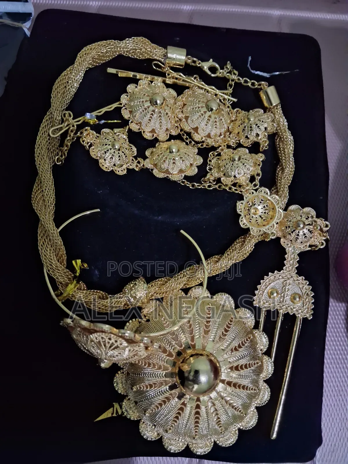 Jewelleryy