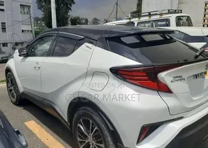 Toyota C-HR Limited FWD 2020 White