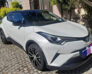 Toyota C-HR Limited FWD 2020 White